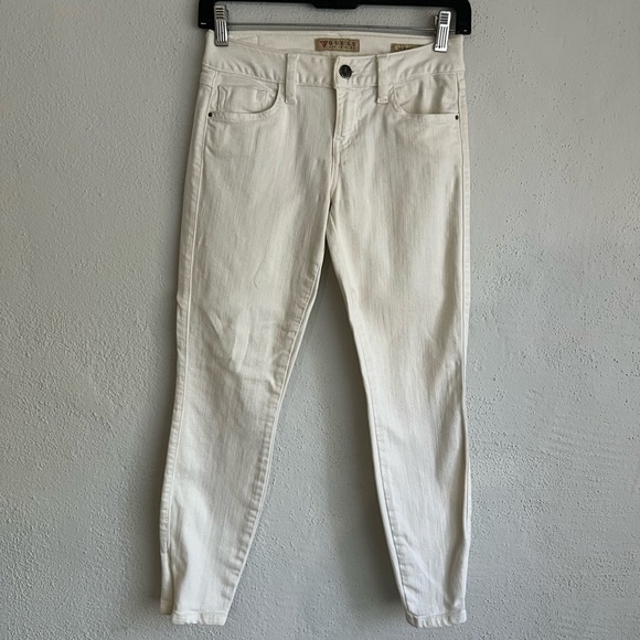Guess Woman Cream Brittney Cropped  Zip Leg Jean, Size 24 - Picture 1 of 7
